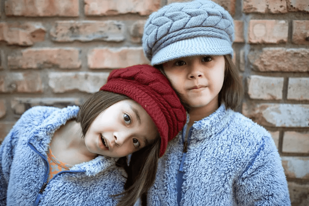 ایدههای جذاب ست لباس برای دختران دوقلو؛ ۶ استایل شیک و دوستداشتنی