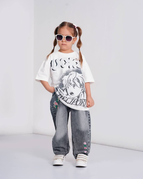 شلوار جین مام استایل دخترانه گلدوزی شده 1 تا 6 سال