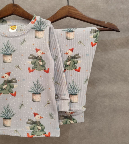 ست راحتی اسپرت 2 تا 9 سال