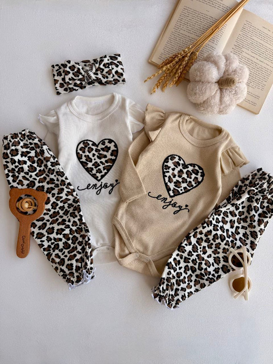 ست سه تکه بادی شلوار قلبی پلنگی از 3 تا 24 ماه