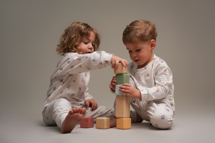 ست راحتی سوزنی نوزادی 6 ماه تا 4 سال