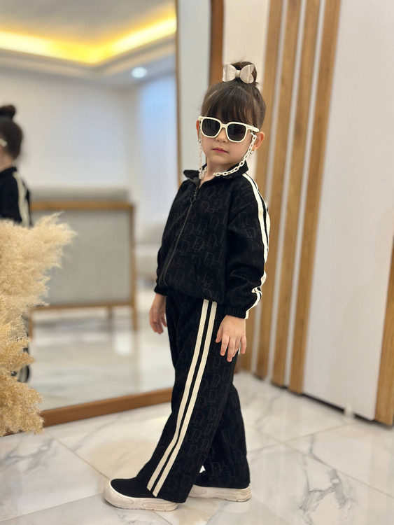 ست سویشرت و شلوار دخترانه طرح دیور 3 تا 9 سال