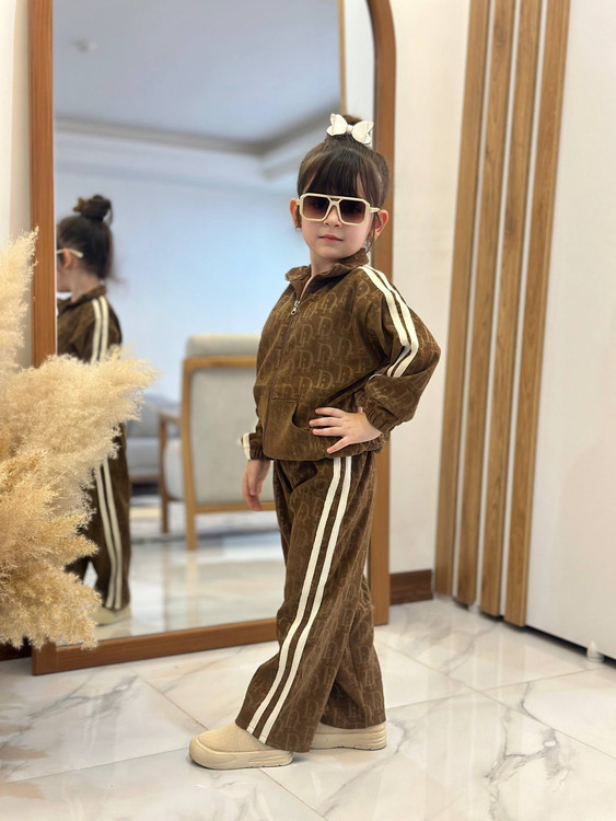 ست سویشرت و شلوار دخترانه طرح دیور 3 تا 9 سال