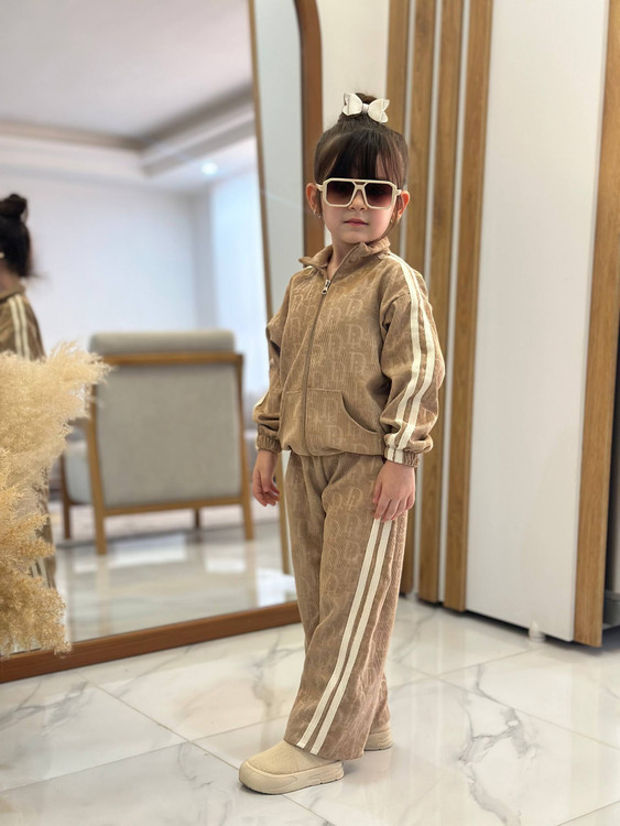 ست سویشرت و شلوار دخترانه طرح دیور 3 تا 9 سال