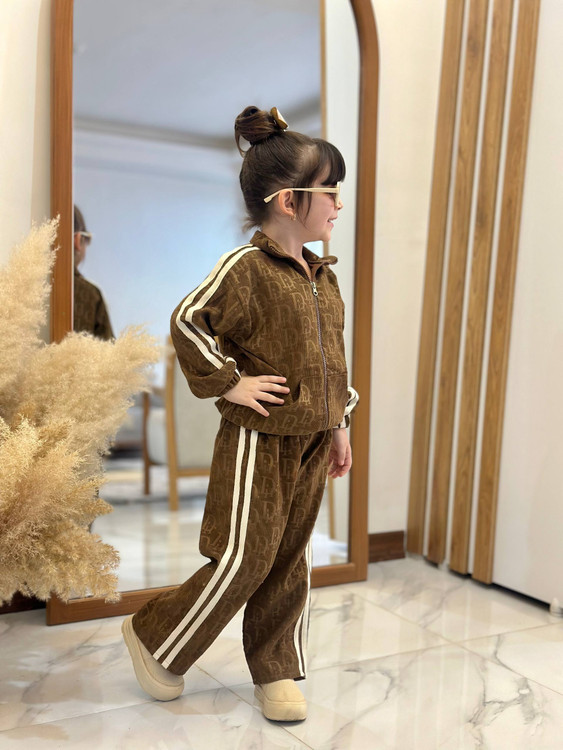 ست سویشرت و شلوار دخترانه طرح دیور 3 تا 9 سال