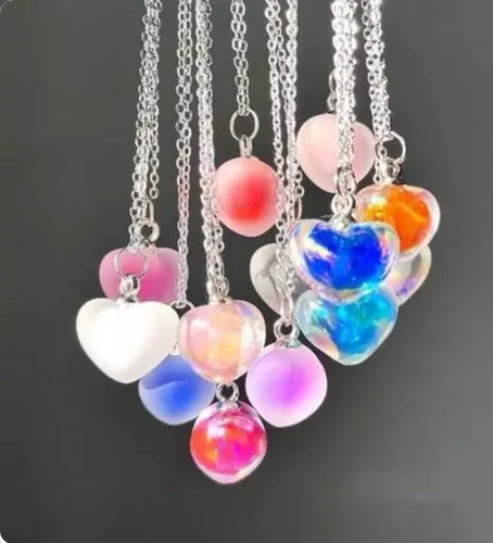 گردنبند دخترانه مدل قلب براق