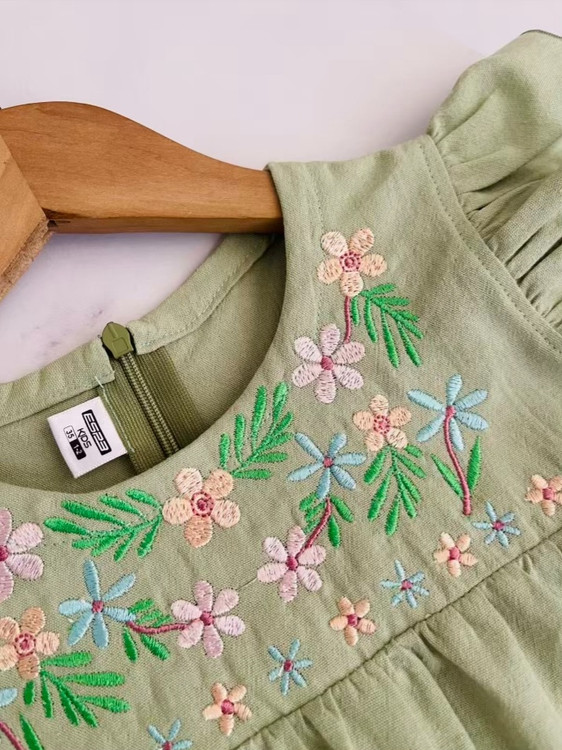 پیراهن دخترانه لینن گلدوزی پاستلی ۲ تا ۷ سال