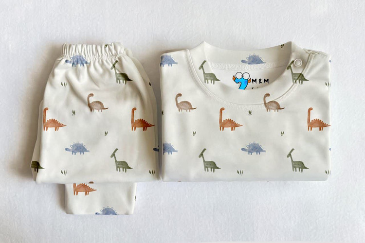 ست راحتی تیشرت آستین کوتاه و شلوار نوزادی طرح داینو 6 ماه تا 4 سال
