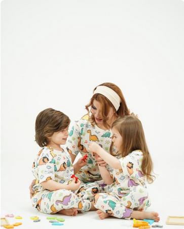 ست تیشرت و شلوار راحتی بچگانه طرح دایناسورهای کوچولو از 10 ماه تا 8 سال