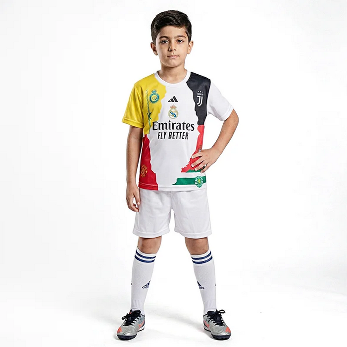 خرید و قیمت پیراهن و شورت فوتبالی بچگانه منتخب باشگاهی رونالدو از 7 تا 14 سال زیبا