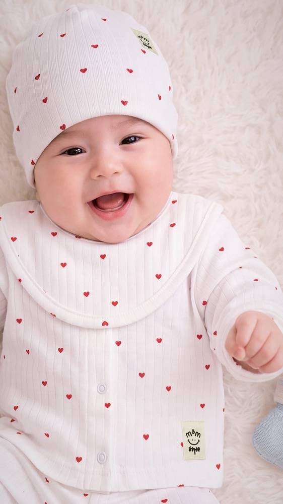 ست لباس چند تیکه نوزادی نیوبورن از بدو تولد تا 6 ماه کد 101801012